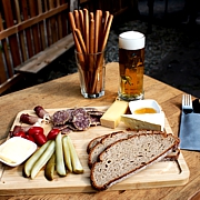 Tillyschanzenteller! Prost!